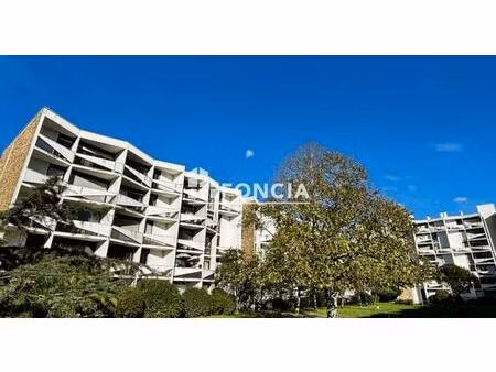 studio proche universite vendu libre