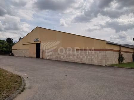 location local industriel 6 pièces 2000 m² à auxerre (89000)