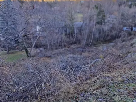 vente terrain 1866 m² à guillestre (05600)  266 000 €