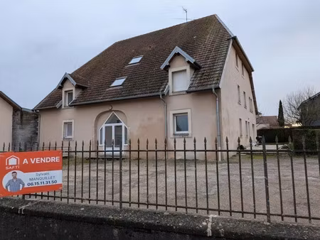 vente immeuble 488 m² à recologne (25170)  620 000 €