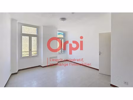 location appartement 1 pièce 35 m² à prades (66500)  404 €