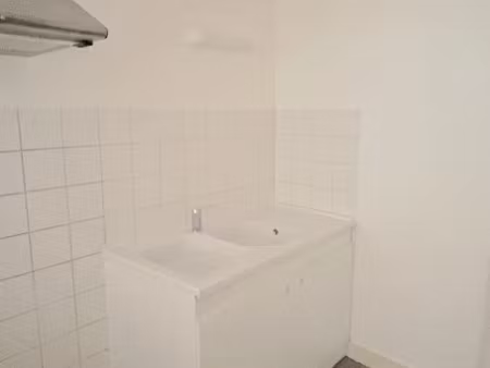 location appartement 3 pièces 72 m² à vergt (24380)  580 €