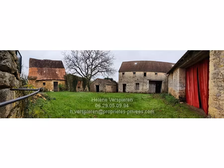 corps de ferme a restaurer 6 pièce(s) 185 m2 sur 5300 m2 environ