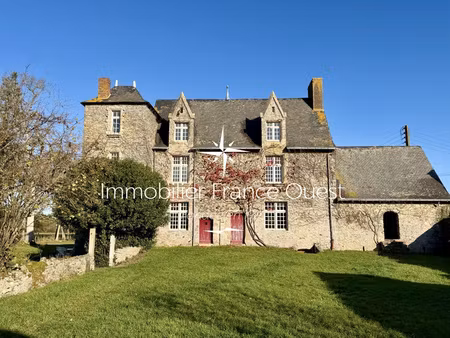 exclusivite - manoir du xvième siècle entre laval et le mans