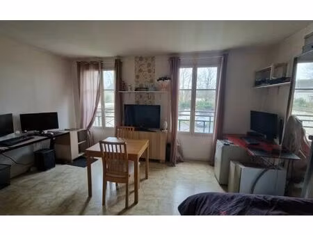 location appartement  m² t-1 à rozay-en-brie  538 €