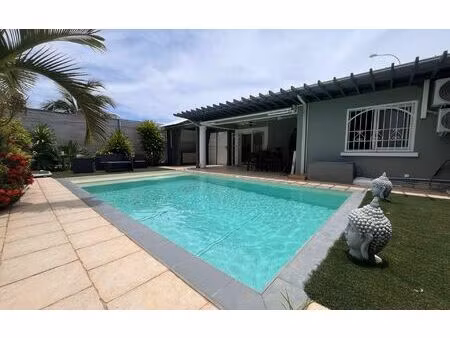 maison mamoudzou m² t-3 à vendre  650 000 €