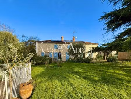 maison en pierre 5 chambres  garages  dépendances et piscine