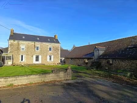 vente longère et corps de ferme à scaër (29390) : à vendre / 172m² scaër