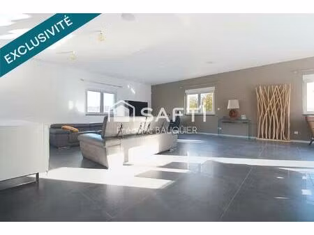 maison contemporaine 4 chambres  sous sol complet et piscine