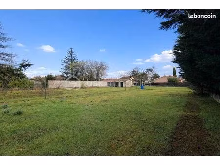 terrain 864 m² meyzieu
