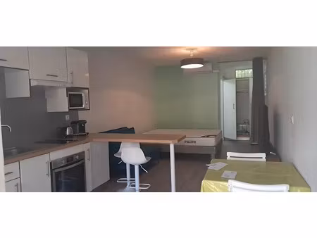 location meublée appartement 1 pièce 30 m² à le gosier (97190)  770 €