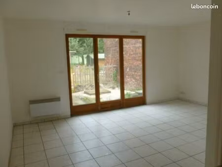 ? appartement rdc – 25 m² avec jardin clos ? – calme  proche belgique & autoroute