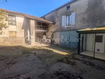 vente maison à fenioux (79160) : à vendre / 176m² fenioux
