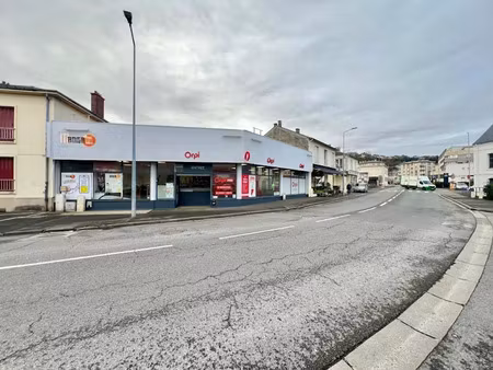 location locaux professionnels 60 m² à laon (02000)  nan €