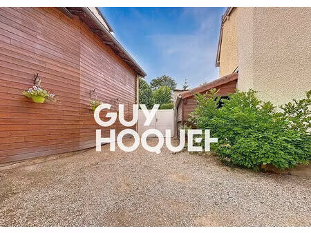 jolie maison de village au coeur du mâconnais - 71960 pierreclos