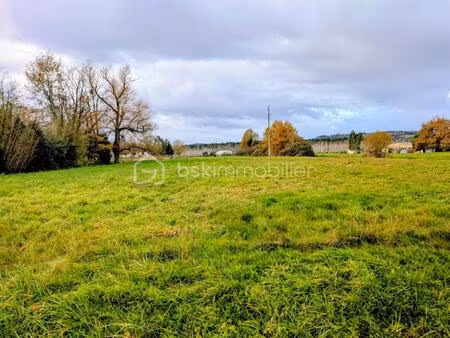 terrain constructible de 5000 m² sur grezet cavagnan