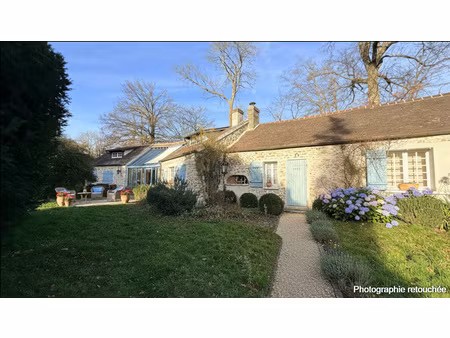 autouillet  longere ancienne avec dependances et 2575m2.