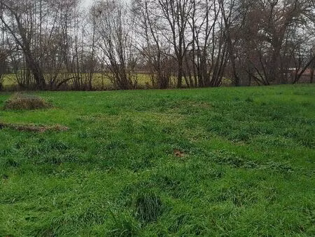 terrain 1280 m² brion