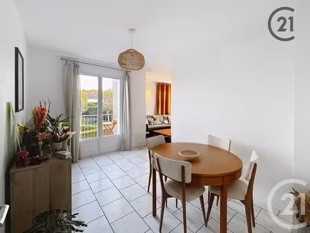 appartement f4 à vendre - 4 pièces - 67 57 m2 - st georges sur baulche - 89 - bourgogne