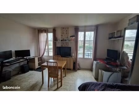 studio 1 pièce 29 m²