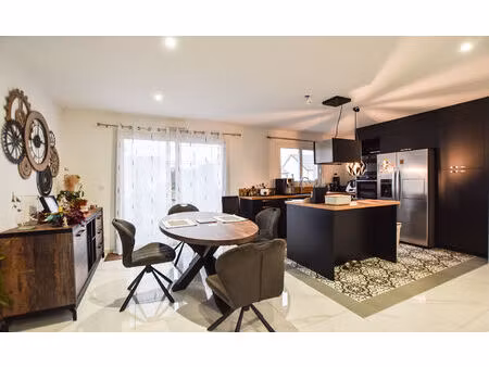 maison neuvelle les cromary