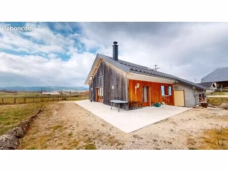 villa 4 pièces 113 m²