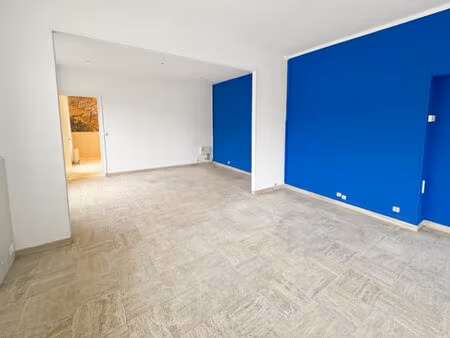 local commercial corbeil essonnes 71.75 m2