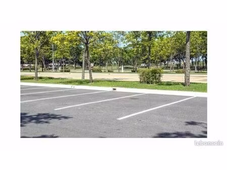 places de parking à louer