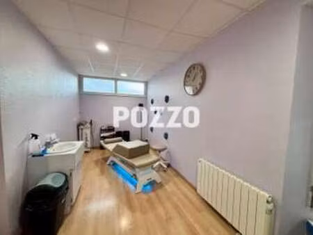 location bureaux et commerces à bayeux (14400) : à louer / 16m² bayeux