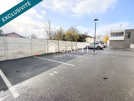 place de parking rare – secteur golf