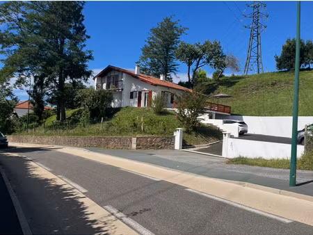 à vendre : maison individuelle de 180 m² à mouguerre  à proximité de bayonne