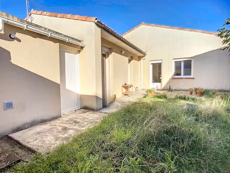 viager maison plain pieds à nérac 3 pièce(s) 81.04 m2 avec garage et parc 200m²