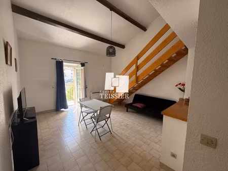 exclusivité : 07140 les vans centre village appartement en parfait état avec balcon et asc