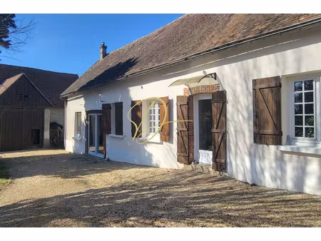 maison ancienne + grange + dépendances   1560 m² de terrain