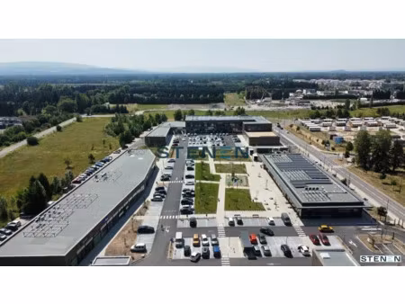 à louer - local com 139m² - monteux