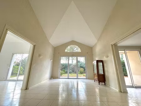 maison la roche sur yon 4 pièce(s) 175 m2