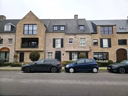 appartement te huur in 's gravenwezel met 2 slaapkamers