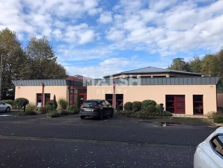 achat local professionnel 570m²