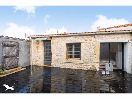 vente maison 4 pièces 78 m² à les mathes (17570)  200 000 €