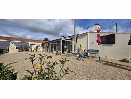 vente maison 4 pièces 82 m² à champagné-les-marais (85450)  161 000 €