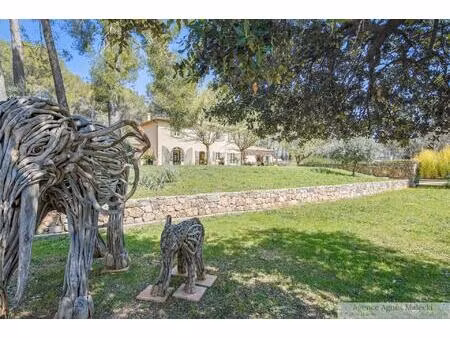 magnifique bastide sur 8000m2 2 pas de la motte