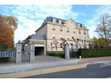 ruim app. in parkdomein met 3 slk  2 badk. en terras!