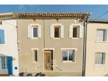 maison de village avec sortie et dépendance.