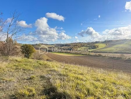 terrain de 2 243 m² à grazac