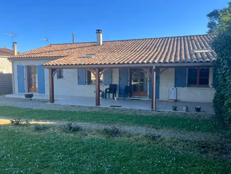 vente maison 5 pièces 110 m² à bourg-charente (16200)  192 240 €