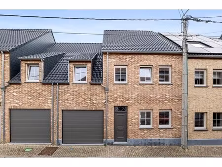 moderne nieuwbouwwoning op toplocatie in waasmont