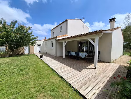 maison 110 m² avec garage et dépendances
