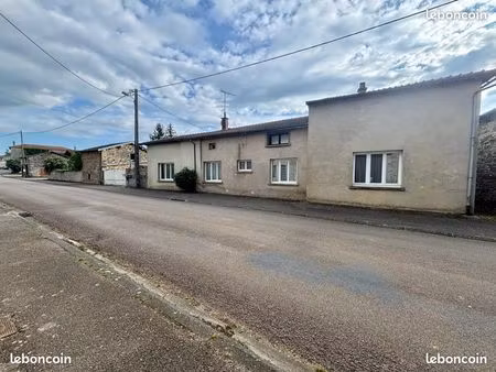 corps de ferme avec 1 ha de terrain