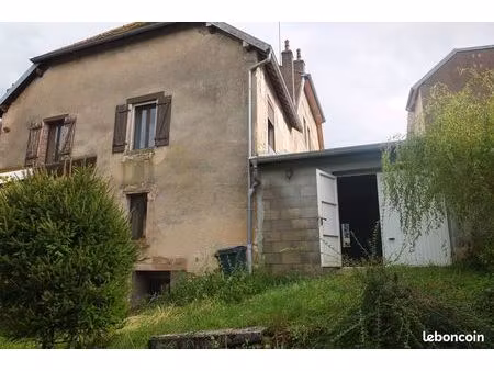 saint-vit centre  maison ancienne  220m2  habitation + ateliers