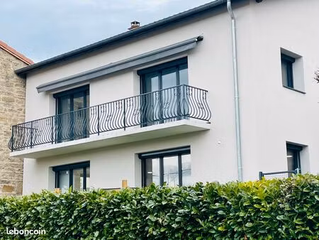 location t4 avec jardin dans une maison rénovée à proximité de l'hôpital nord à saint-prie